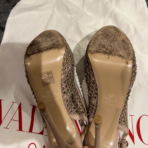 Valentino studded heels, size 39 - Picture 5 of 6